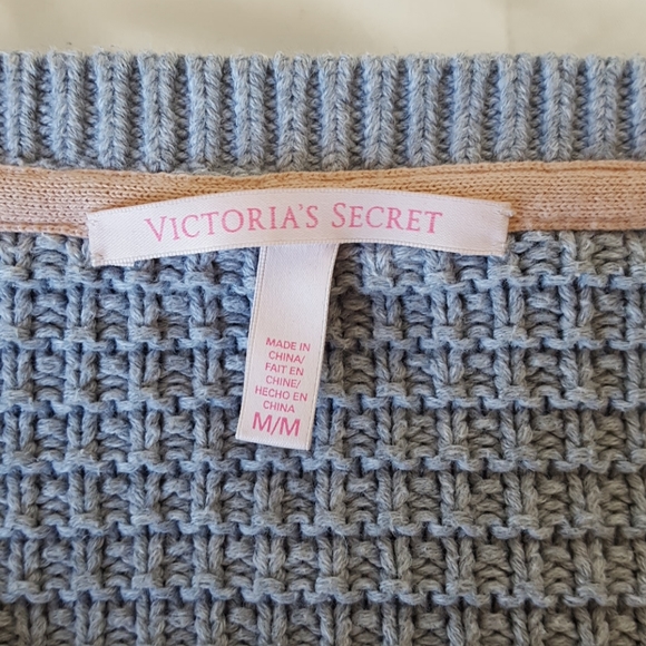 Grey Sweater - Picture 4 of 4